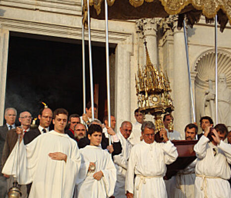 Gran participació a la Missa de Corpus de la Catedral