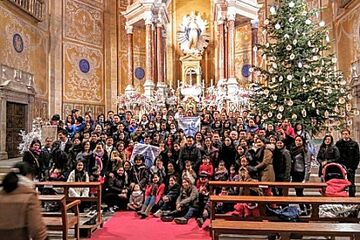 La comunitat filipina celebra la festa de la Sagrada Família