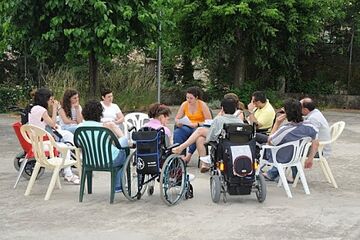 Es posa en marxa el projecte d’una casa de colònies per a discapacitats
